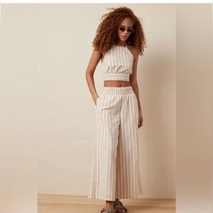 AE High waisted pull on wide leg pants and crops tie- back halter top L